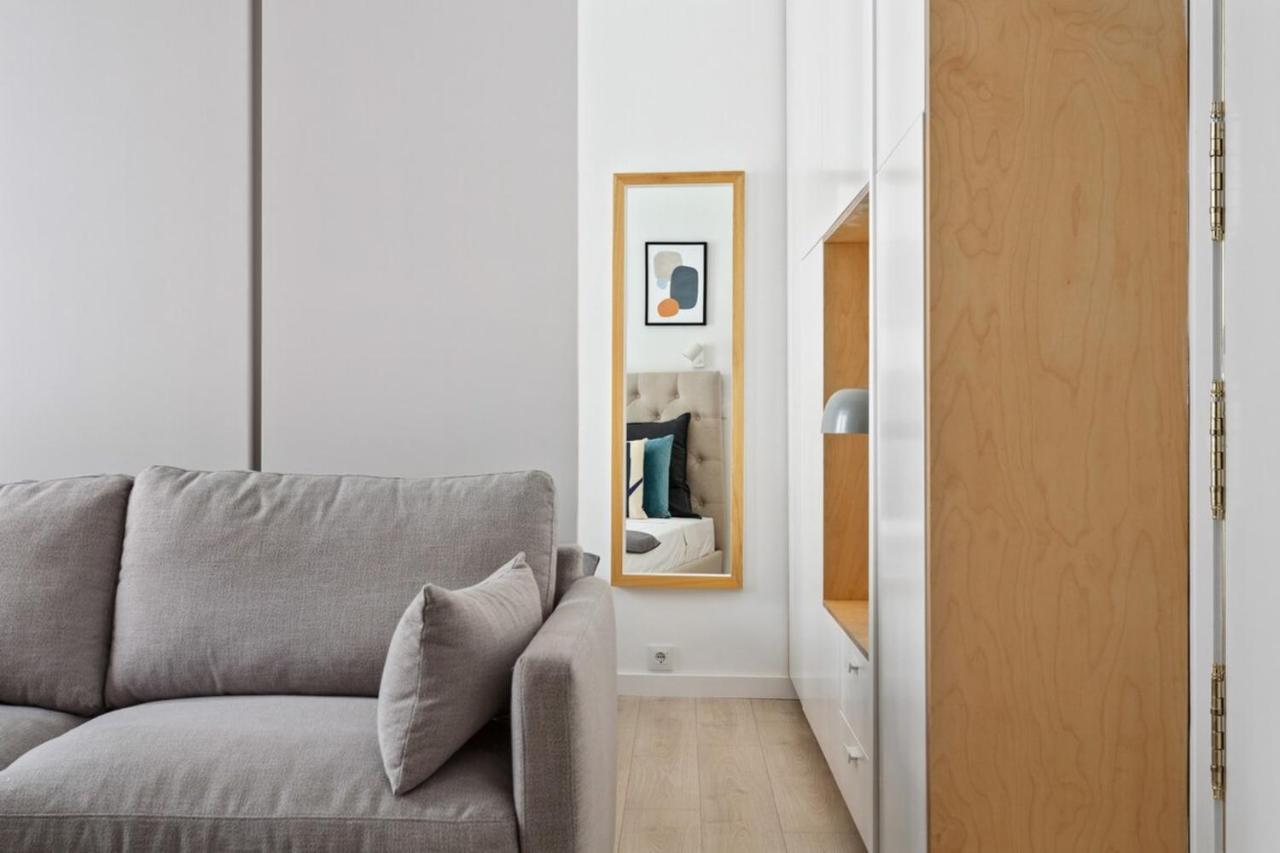 Modern 1 Bedroom Near Lavapies Appartamento *